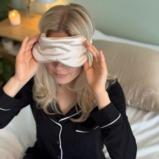 TAIKA SILK UNIMASKI - TYYNYKAUPPA